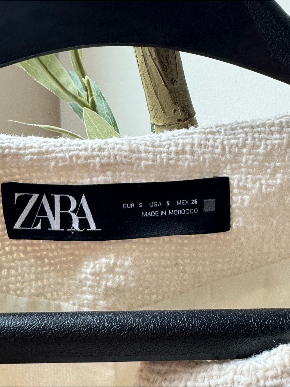 Zara Cream Cropped Textured Button-Front Jacket - Picture 2 of 3